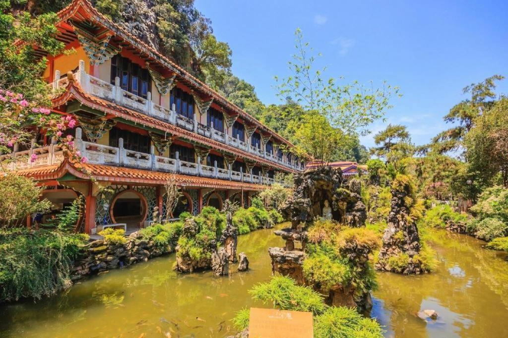 The Pines Hotel Kampung Kuala Terla Экстерьер фото