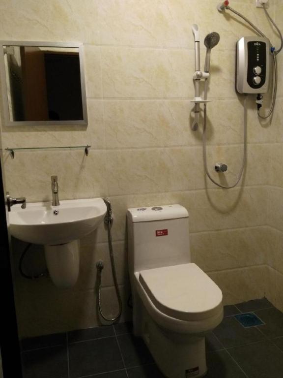 The Pines Hotel Kampung Kuala Terla Экстерьер фото