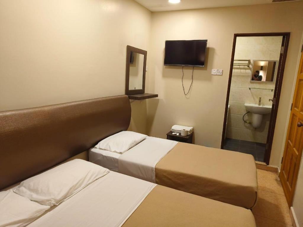 The Pines Hotel Kampung Kuala Terla Экстерьер фото