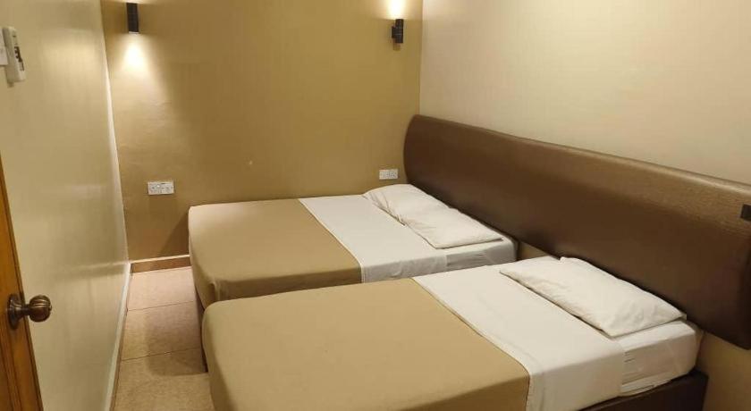 The Pines Hotel Kampung Kuala Terla Экстерьер фото